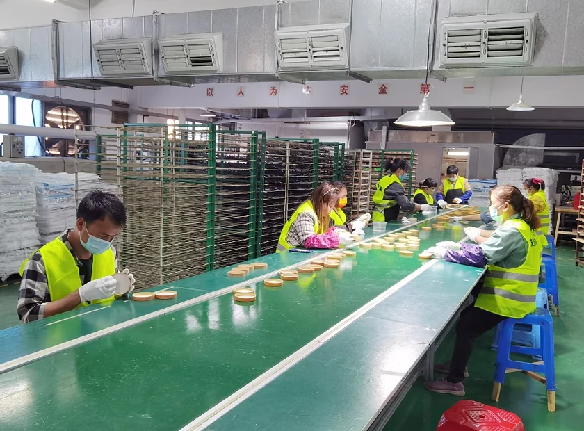 水转印代工生产现场
